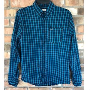 Hollister Men’s Blue Checkered Long Sleeves Button Down Shirt  Medium